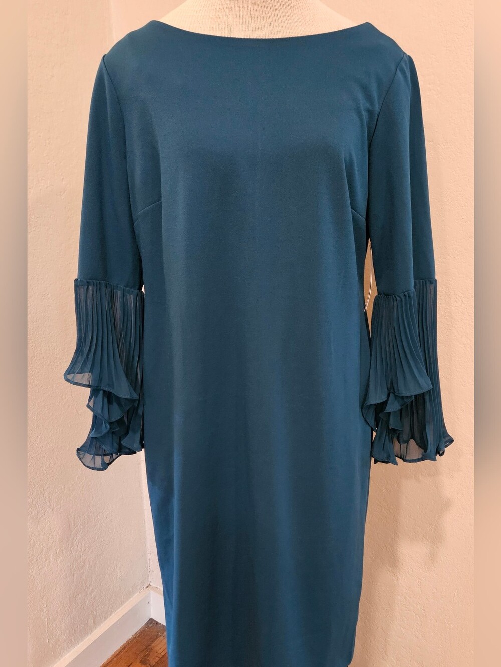 Shelby & Palmer Dress Size 14 NWT Teal Pleated Bell Sleeve Shift Cocktail Dress